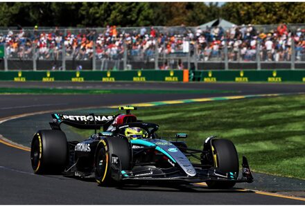 1:18 MercedesAMG Petronas Formula One Team F1 W15 E Performance Lewis Hamilton 2024