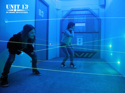 1,5 uur Lazer Maze + friet bij Unit 13
