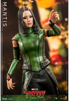 1:6 Scale Marvel Mantis Guardians of the Galaxy Holiday Special Statue