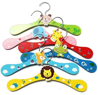 1/6Pcs Baby Kleding Rekken Houten Cartoon Dieren Handdoek Display Sjaals Hangers Winddicht Kinderen Jassen Hanger Kleding Organizer 6stk willekeurig kleur