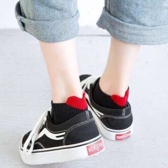 1 Paar Vrouwen Sokken Katoenen Zomer 3D Rood Hart Leuke Enkelsokken Zwart Wit Solid Mooie Sokken