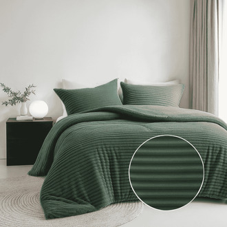 1+1 Gratis Dekbedovertrek Teddy Rib - Groen - Lits-Jumeaux (240x220 Cm) - Groen Microvezel Teddy - Strepen - Fresh And Co - Dekbed-Discounter.nl
