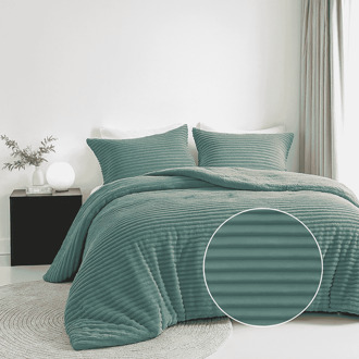 1+1 Gratis Dekbedovertrek Teddy Rib - Zacht Groen - Tweepersoons (200x200 Cm) - Groen Microvezel Teddy - Strepen - Fresh And Co - Dekbed-Discounter.nl