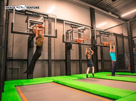 1 uur jumpen in trampolinepark bij SkagaVenture