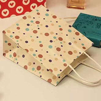 10 Stks/partij Eenvoudige Bloem Gedrukt Kraftpapier Festival Bags Papieren Zakken Met Handvatten Kinderen Bags 18x15x8cm kleurrijk dot