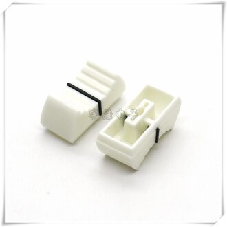 10 Stuk 24*11.5*11Mm Rechte Dia Potentiometer Mixer Push Staaf Plastic Cap Console Volume Hoed Innerlijke gat 4Mm wit