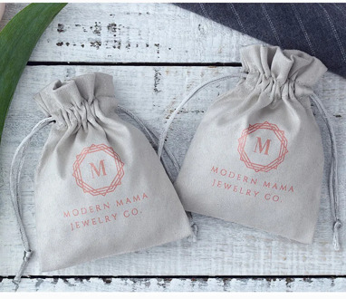 100 Personalized Flannel Jewelry Bags Grey Velvet drawstring Pouches Gift Packaging for Wedding Christmas Can Custom Logo