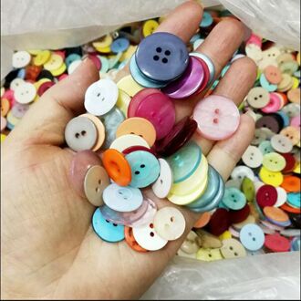 100 stks/partij 9-20mm Willekeurige Stijlen Mix Kleuren Plastic Knoppen Naaien Gereedschap DIY Patchwork Craft Hars knop Kledingstukken accessoires