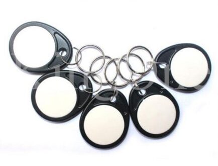 100 stks RFID 125 KHz Writable Rewrite T5577 Key tags Proximity Toegang Keyfobs Card