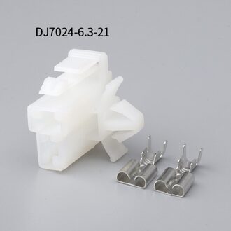 100Sets 2 Pin 6.3Mm Serie Connector Automotive Plug Met Terminal Made In China Voor Auto DJ7024A-6.3-11/21 vrouw full reeks