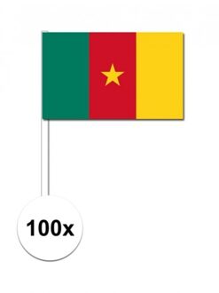 100x Kameroense zwaaivlaggetjes 12 x 24 cm
