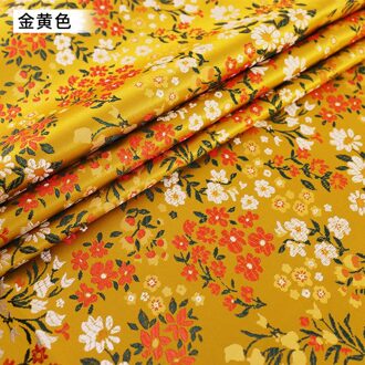 114Cm Brocade Zijde Stof Met Bloem Patroon Materiaal Voor Maken Hanfu Breedte 114Cm Milieuvriendelijke Goud