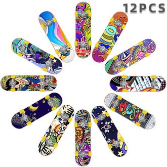 12Pcs Fingerboards Professionele Mini Legering Vinger Skateboard Vinger Sport Training Props Voor Kinderen Verjaardagscadeautjes (Willekeurige Kleur)