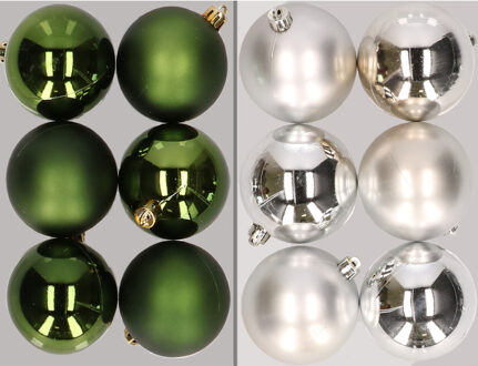 12x stuks kunststof kerstballen mix van donkergroen en zilver 8 cm - Kerstbal Zilverkleurig