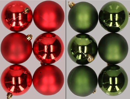 12x stuks kunststof kerstballen mix van rood en donkergroen 8 cm
