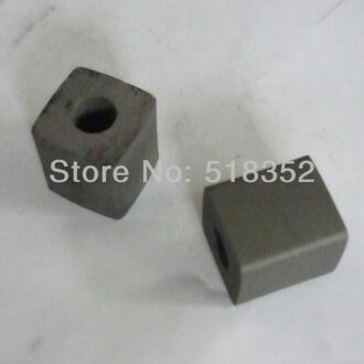 12x12x12mm * OD4mm YG3X Vermogen Feed Contact met ID4mm Gat voor high speed Cut Wire EDM Machine Onderdelen