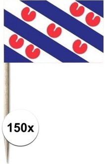 150x Cocktailprikkers Friesland/Fryslan 8 cm vlaggetje provincie decoratie - Houten spiesjes met papieren vlaggetje - Wegwerp prikkertjes