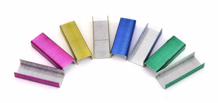 1Pack 10 Mm Kleurrijke Roestvrijstalen Nietjes Office Bindtoebehoren Lage Prijs (Pak Van 800)