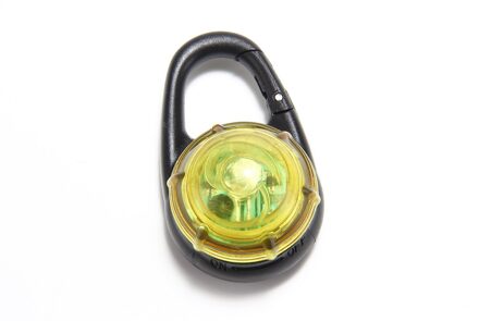 1Pc Mini Led Zaklamp Halsband Gloeiende Hanger Night Veiligheid Pet Leads Ketting Lichtgevende Heldere Gloeiende Kraag In Dark geel