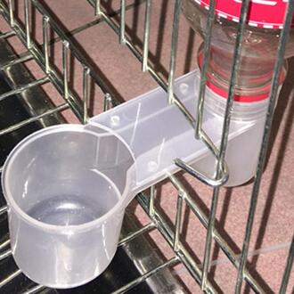 1Pc Praktische Plastic Water Drinker Cup Feeder Drinkbak Voor Duiven Papegaai Vogel Feeders Te Reinigen En Gebruik