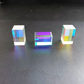1Pcs 15*15*25.4Mm Vier-Side Schrik Optical Cube Experimenten Voor Kinderen Populaire Wetenschap spectrum Prisma