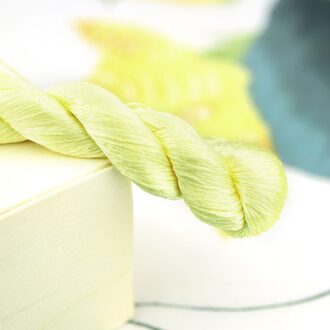 1Pcs/400M Zijde Borduurgaren/100% Zijden Draad/Hand Borduren Borduren Kruissteek/Donker geel Serie/7 Pure Kleuren 2