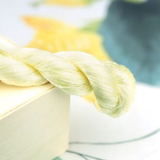 1Pcs/400M Zijde Borduurgaren/100% Zijden Draad/Hand Borduren Borduren Kruissteek/Donker geel Serie/7 Pure Kleuren