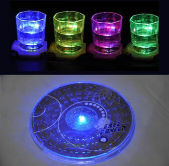 1X Led Coaster Kleur Veranderen Light Up Drink Cup Mat Servies Glow Bar Club Party