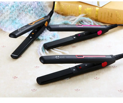 2 in 1 Mini Professional Hair Curler Flat Iron Hair Straightener Corrugated Iron Straightener Curling Iron Styling Tool