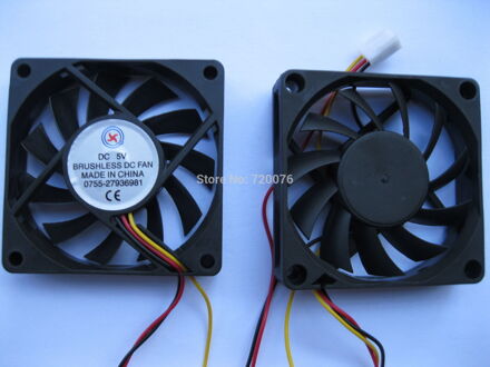 2 stks Borstelloze DC Cooling Fan 11 Blade 5 v 7015 s 70x70x15mm 3 Draden