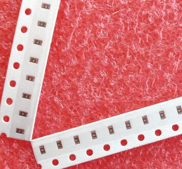 20 stks/partij voor Macbook Pro Unibody GEEN Backlight Zekering SNELWERKENDE SMD 0603 3A 32 V "P" MARKERING zekering