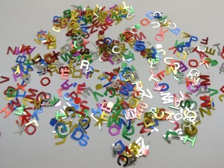 2000pcs Diverse Alfabet Letter Pailletten Losse Scrapbooking Craft multi kleuren Kostuum sieraden accessoires decoratieve kleding mengen 1000stk