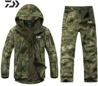 2020 Daiwa Winter for Fishing Suit Tactical Softshell Camouflage Fishing Jacket Waterproof Hunting Outdoor Clothes Fishing Wear