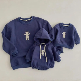 2020 Family Look 2 Colors Cartoon Bear Thicken Warm Long Sleeve Family Matching Clothes For Mom Daughter Dad Son Mommy And Me