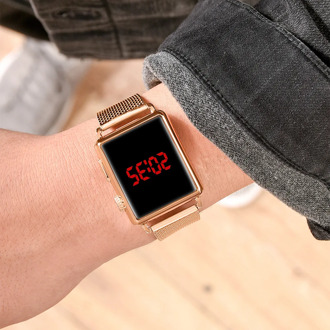 2020 New Children Watch Led Date Electronic Digital Wrist Watches Plastic Strap Gold Sports Student Hour Clock Man Female A3874