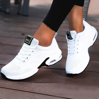 2020 New Fashionable Women's Sports Shoes Running Shoes Outdoor Sports Shoes Breathable Mesh Comfortable Jogging Mesh Shoes Air
