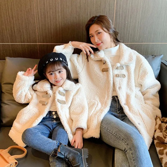 2020 new parent-child wear mother and women's fashion tops girls foreign style and cashmere autumn and winter wear lamb wool c