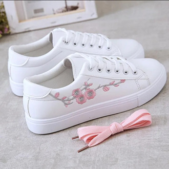 2020 Spring Fashion Breathble Vulcanized Shoes Women Sneakers Pu leather Platform Shoes Women Lace up Casual Shoes White A530