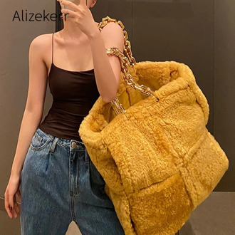 2020 Winter Large Capacity Faux Fur Tote Bags Women New Korean Famous Brand Thick Chain Wool Woven Shoulder Bag Female Casual