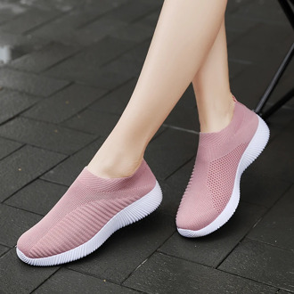 2020 Women Sneakers Vulcanized Shoes Sock Sneakers Women Summer Slip On Flat Shoes Women Plus Size 42 Loafers Walking Flats