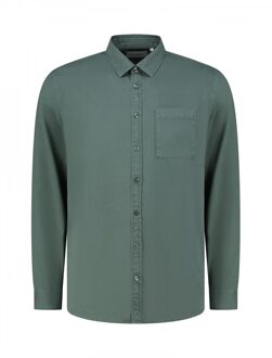 24010209 buttob garment dye 76 faded green heren shirt p Groen - M