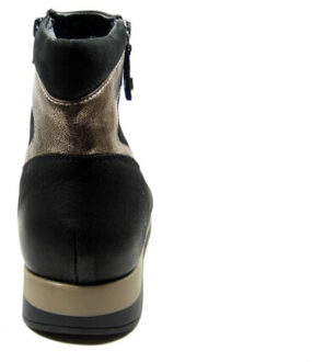 241.001 Zwart - 38,5