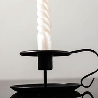 2Pcs Kaarshouder Ijzer Verf Retro Handheld Decoratieve Candlelight Diner Bruiloft Decoratie Creatieve Kaars Ornamenten