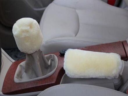 2Pcs Universal Manual Gear Shift Pluche Kragen Auto Siliconen Cover Handrem Grip Case Gear Hoofd Pookknop Warme Auto accessoire Beige