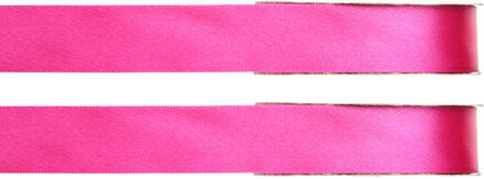 2x Fuchsia roze satijnlint rollen 1 cm x 25 meter cadeaulint verpakkingsmateriaal - Cadeaulinten