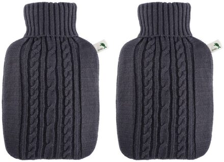 2x Gebreide kruiken donker grijs 1,8 liter met kabelpatroon - Action products