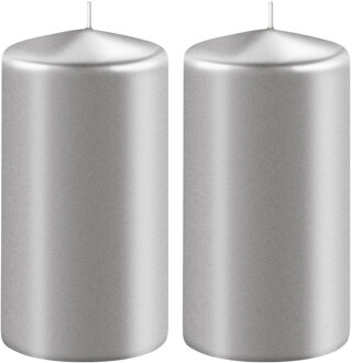 2x Kaarsen metallic zilver 6 x 10 cm 36 branduren sfeerkaarsen - Stompkaarsen Zilverkleurig