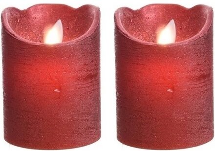 2x Kerst rode LED kaarsen/stompkaarsen 10 cm flakkerend
