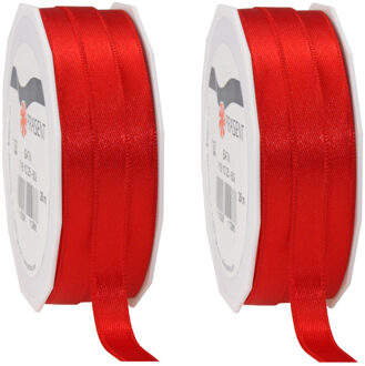 2x Luxe rode satijnen lint rollen 1 cm x 25 meter cadeaulint verpakkingsmateriaal - Cadeaulinten Rood