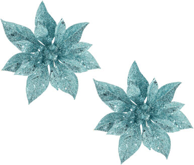 2x stuks decoratie bloemen kerstster ijsblauw glitter op clip 15 cm - Kunstbloemen